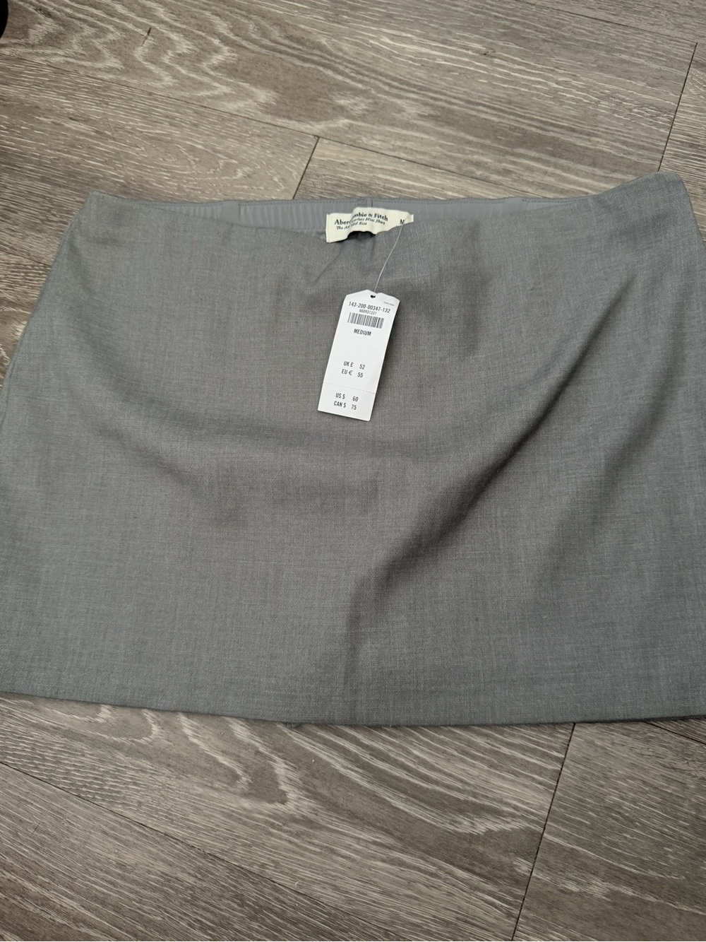 Abercrombie & Fitch Scarlett Mid Rise Mini Skort in Gray